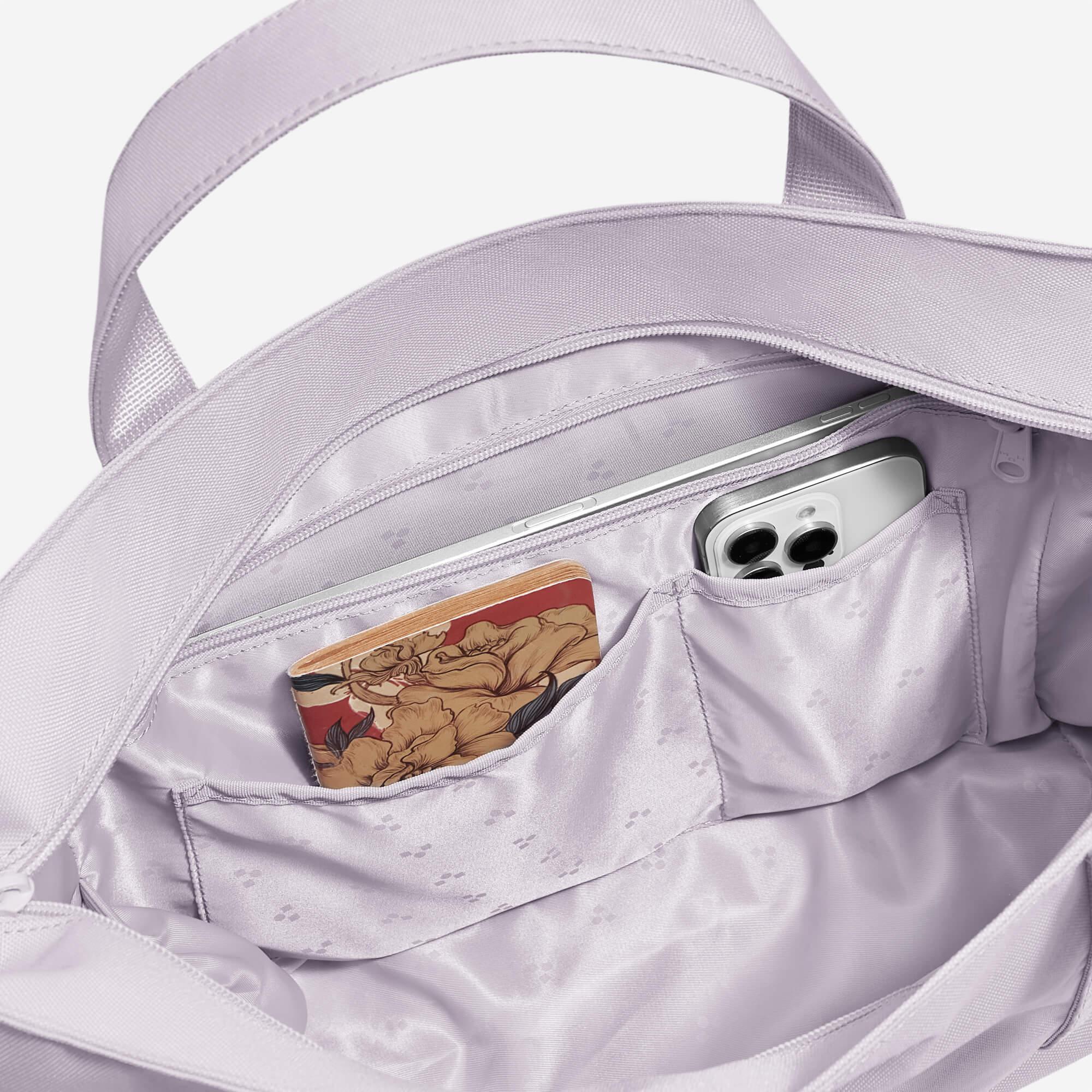 Young Hull Tote - Image 5