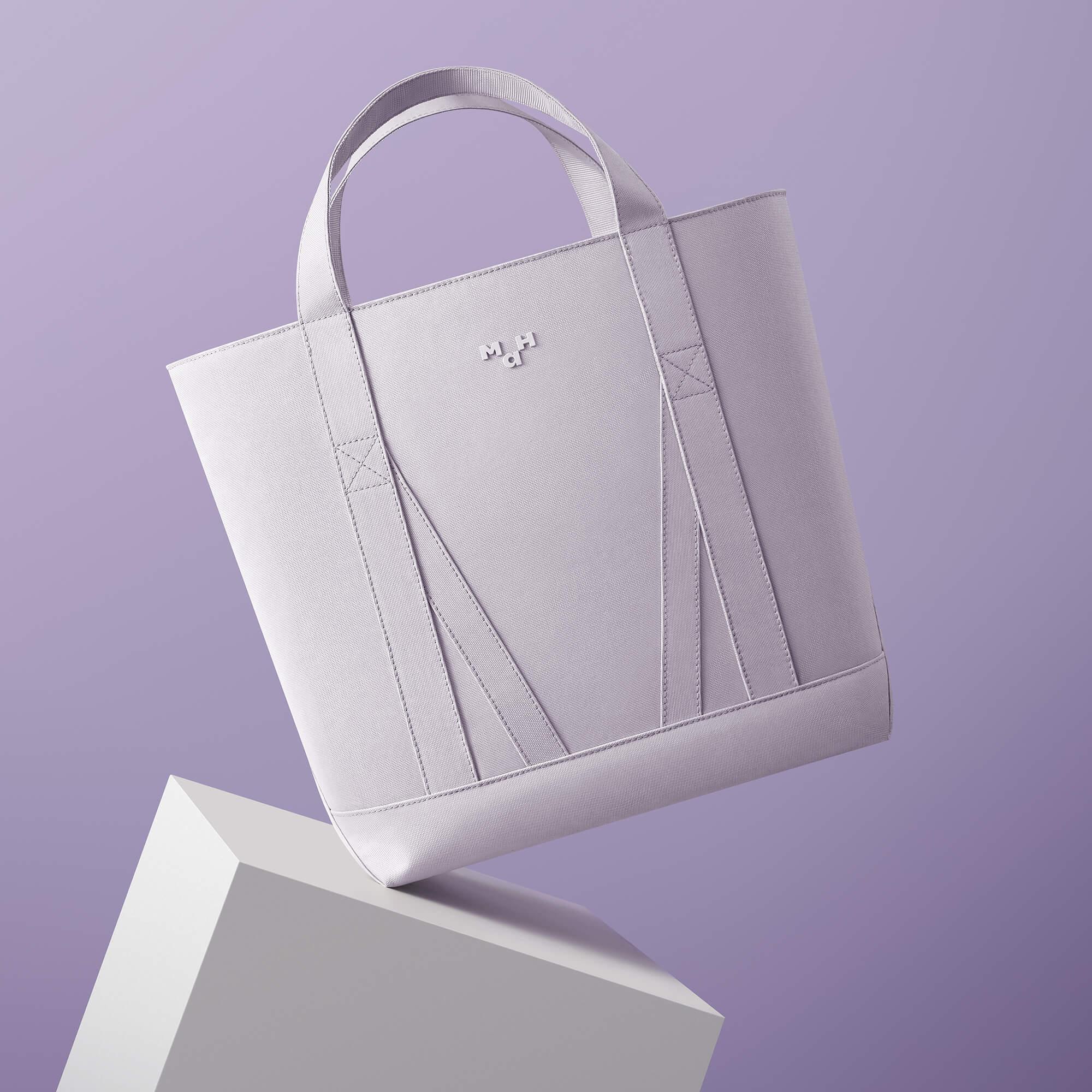 Young Hull Tote - Image 9