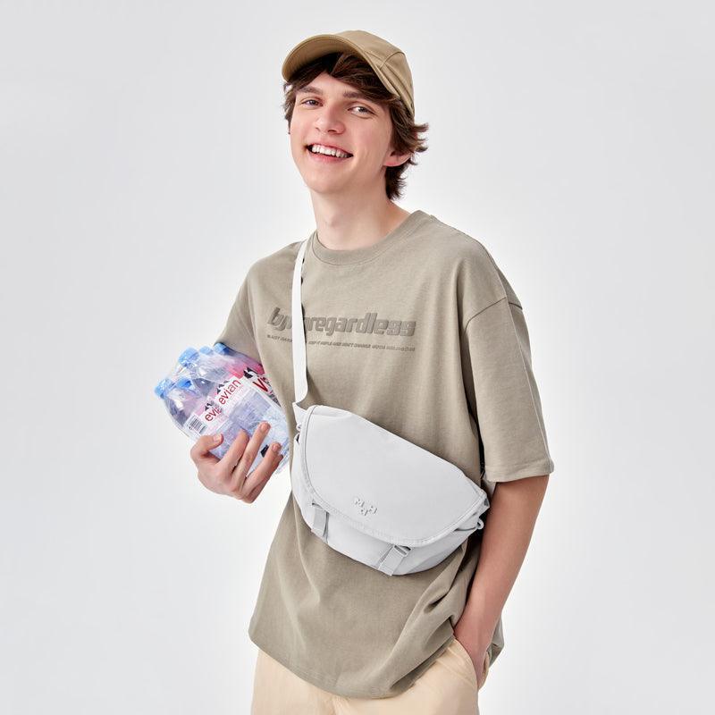 Young Tour Hip Pack - Image 9